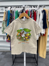 Load image into Gallery viewer, Vintage Hard Rock Cafe Oasis Animal T-shirt Kids S (120cm)
