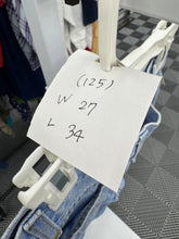 画像をギャラリービューアに読み込む, Vintage Lee Light Washed Denim Short Pants (125cm)
