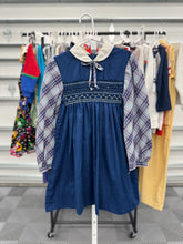 画像をギャラリービューアに読み込む, Vintage Polly Flinders Navy Blue Smocked Dress 6X (115-120cm)
