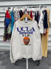 画像をギャラリービューアに読み込む, Vintage 1994 UCLA Basketball Sweatshirt (150-160cm)
