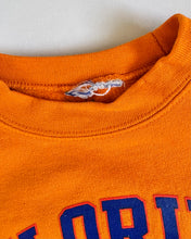 Load image into Gallery viewer, Vintage Champion Florida Gators Sweatshirt Kids 6 (115-120cm)
