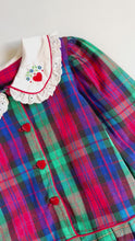 Load and play video in Gallery viewer, Vintage Heart Embroidered Plaids Dress 4T (100cm)
