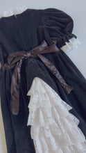 ギャラリービューアVintage Handmade Black Velvet×Lace Dress 5/6T (100-110cm)に読み込んでビデオを見る
