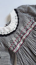 Load and play video in Gallery viewer, Vintage Carriage Boutiques Black Gingham Smocked Dress 2T (90cm)
