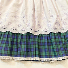 Load image into Gallery viewer, Vintage Glen Appin of Scotland Tartan Apron Dress 4yrs
