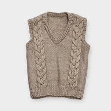 Load image into Gallery viewer, Vintage Hand Knitted Cable Knit Sweater Vest 3/4T (95-100cm)
