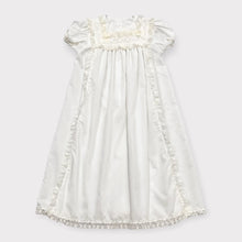 Load image into Gallery viewer, Vintage alexis Heirloom Dress White Lace 6M (65cm)
