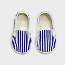 Load image into Gallery viewer, New Condition Vintage Striped Slip On Shoes Size 2 (9.5cm)
