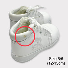 Load image into Gallery viewer, New/Deadstock Mi Angel Lace Up Train Embroidery Shoes White
