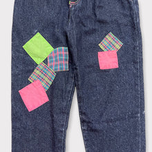 Load image into Gallery viewer, Vintage New with Tag OshKosh B’gosh Patch Denim Pants 5T (105-110cm)
